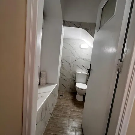 Alachouzos Homes בית נופש *